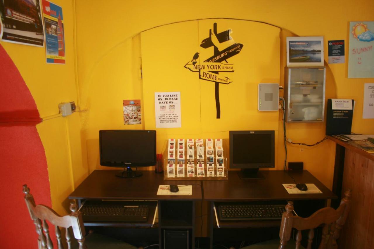 The Mellow Monkey Hostel Zadar Exteriör bild